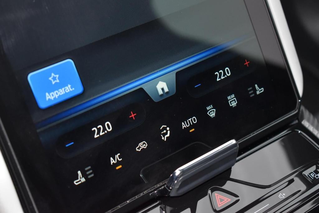 Ford Explorer premium extended range rwd 77 kwh | panoramadak | climate con