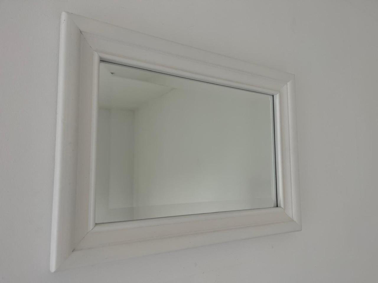 Spiegel met facet in houten lijst 53x38 cm - VEERE