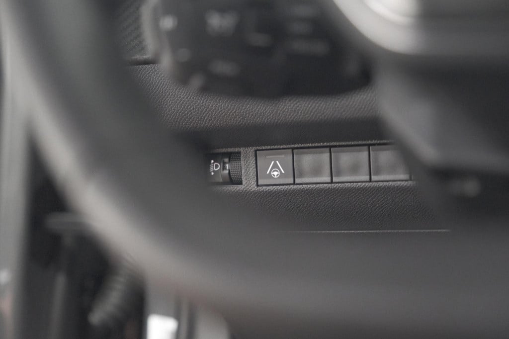 Peugeot 2008 puretech 130 eat8 allure | 360 camera | adaptieve cruise contr