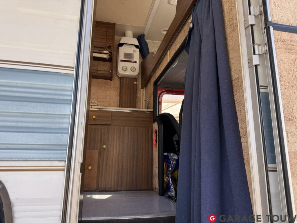 Bedford Onbekend cf 250 camper volvo 6 cil diesel 5-bak