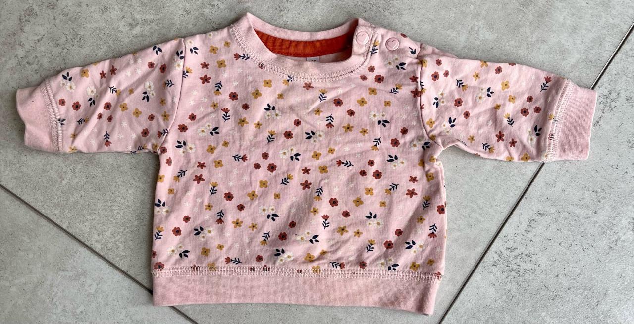 Pakket babykleding maat 50-64 (70 stuks)