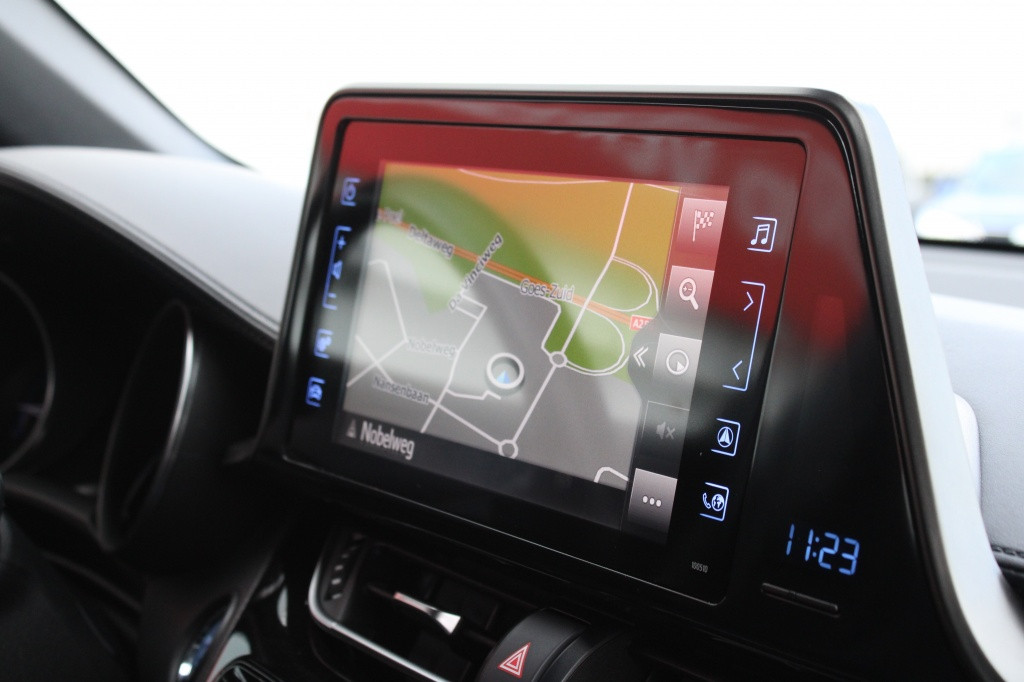 Toyota C-hr 1.8 hybrid active