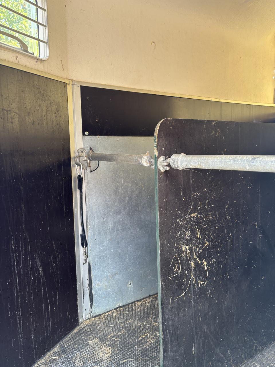 Paardentrailer 2-paards (1800kg)