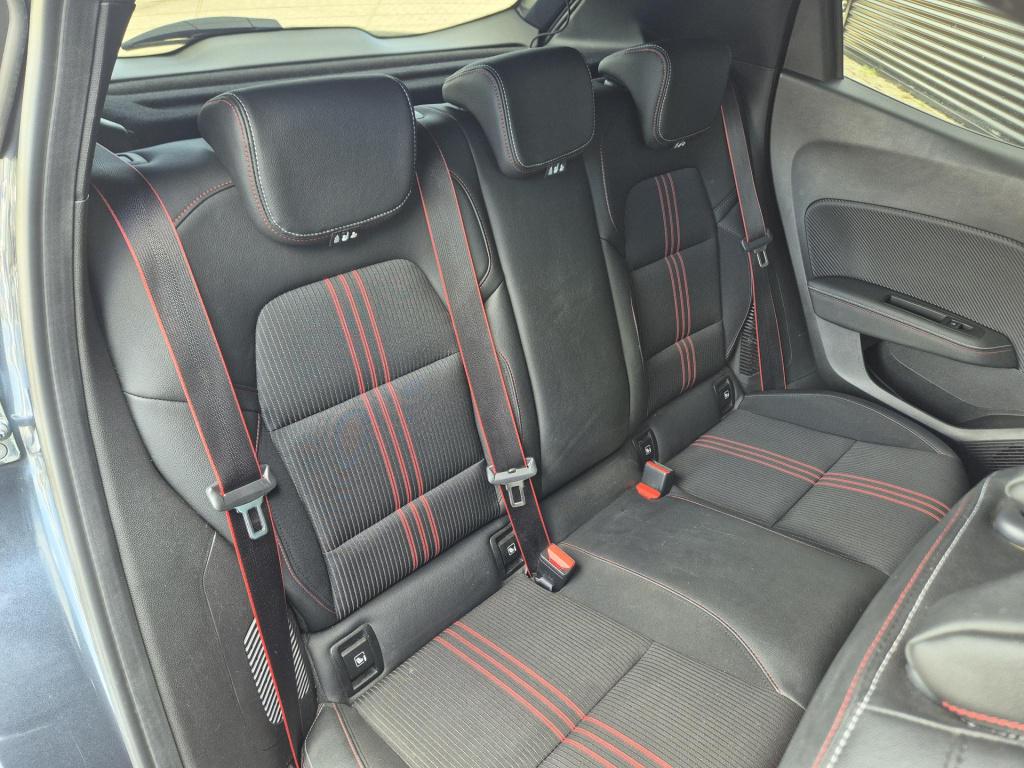 Renault Clio 1.6 e-tech hybrid 140 r.s. line camera, navigatie, all season 