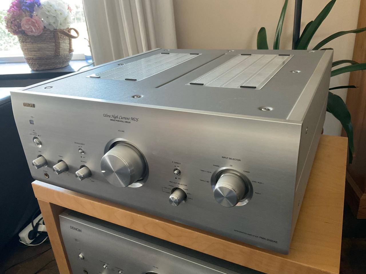 Denon PMA 2000-AE geïntegreerde versterker