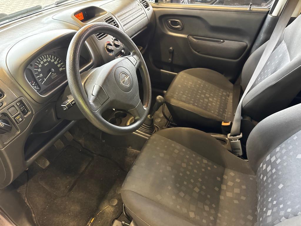 Opel Agila 1.2 16V-2005- 5 deurs-km.133000 NAP-radio/cd-i.zr.g.st-1950,=