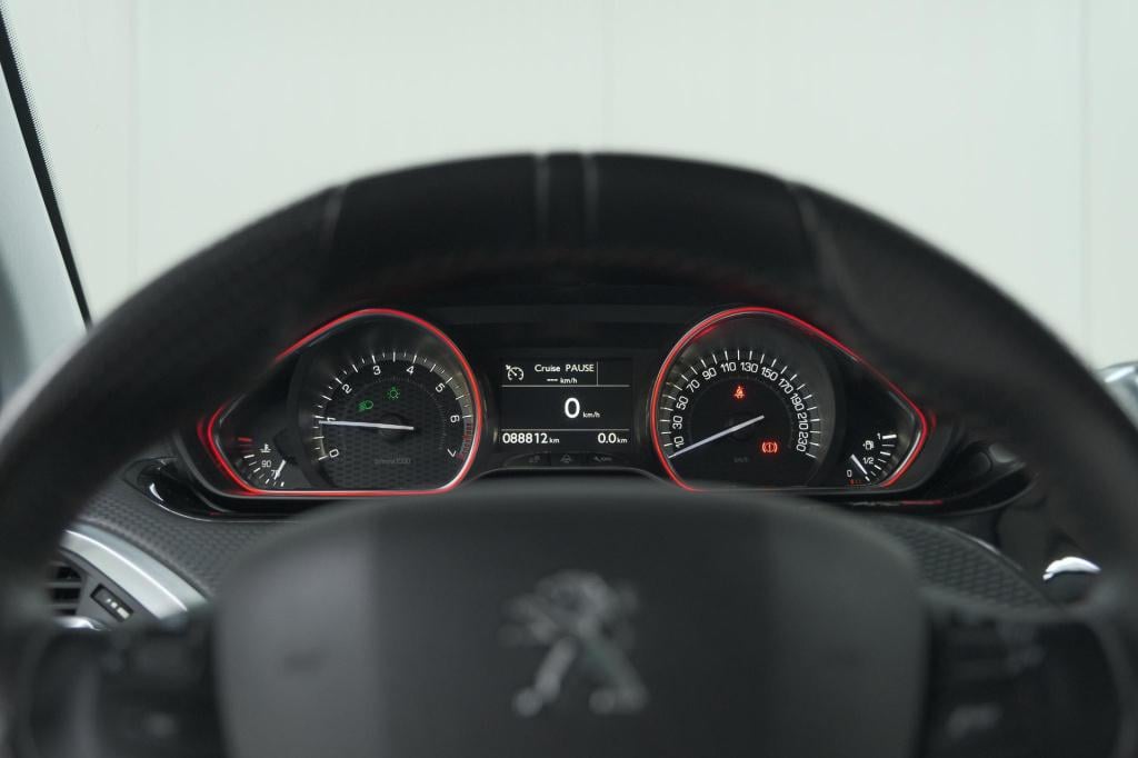 Peugeot 2008 puretech 130 gt-line | allseason banden | panoramadak | apple 