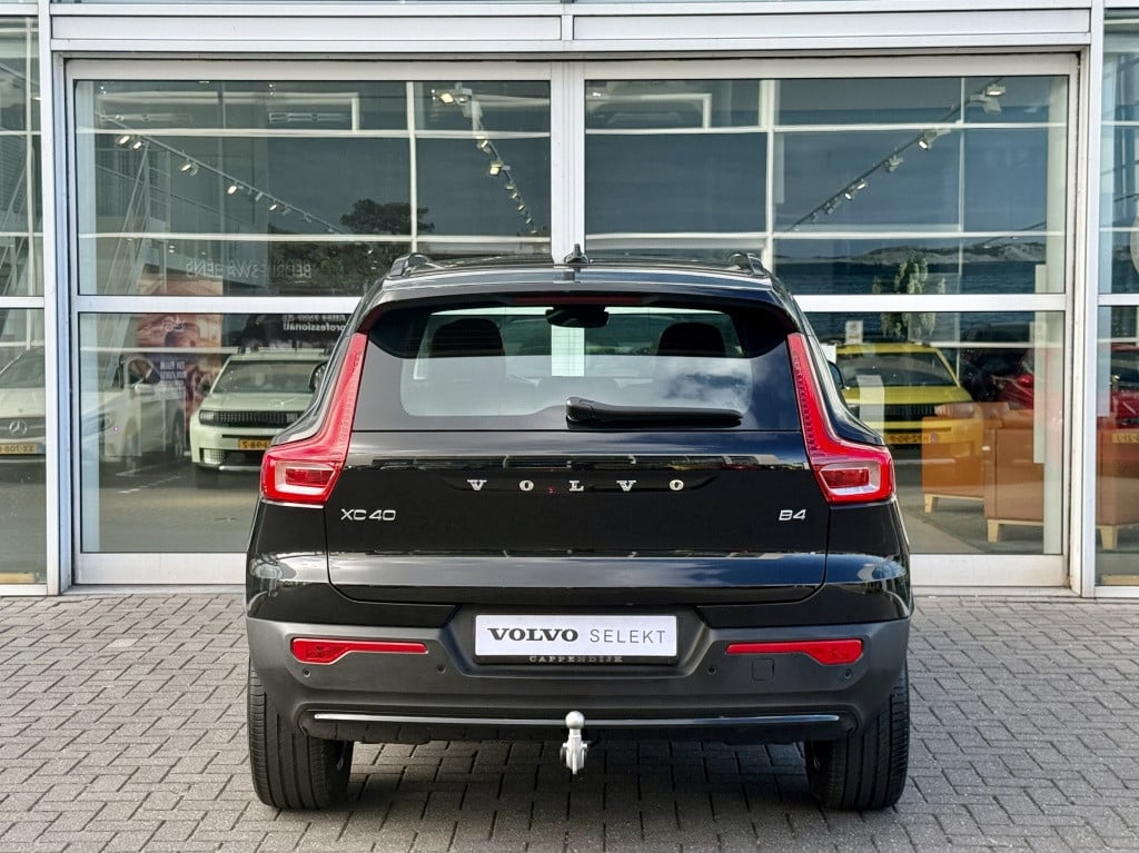 Volvo XC40 b4 197pk aut7| plus dark| adap.cruise| trekhaak| camera| elek.st