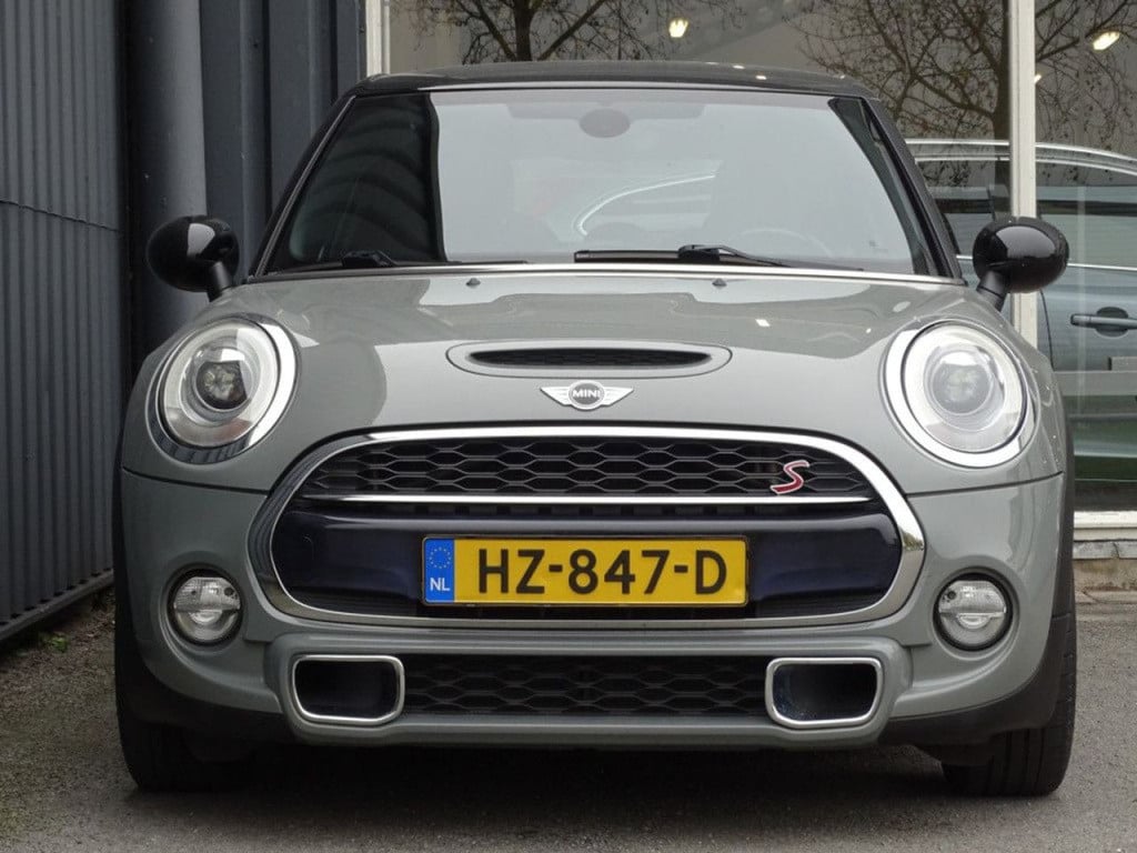 Mini Cooper mini 2.0 serious business 5-deurs | led | navi | 18"