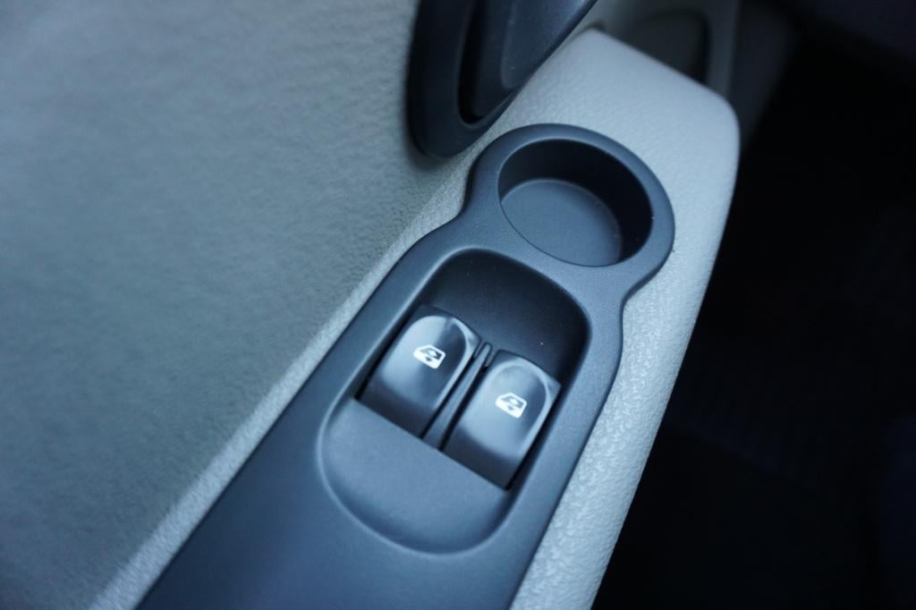 Renault Modus 1.2-16v campus elektr. ramen / trekhaak / nap