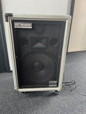 Roland Cube 100 Keyboard Versterker