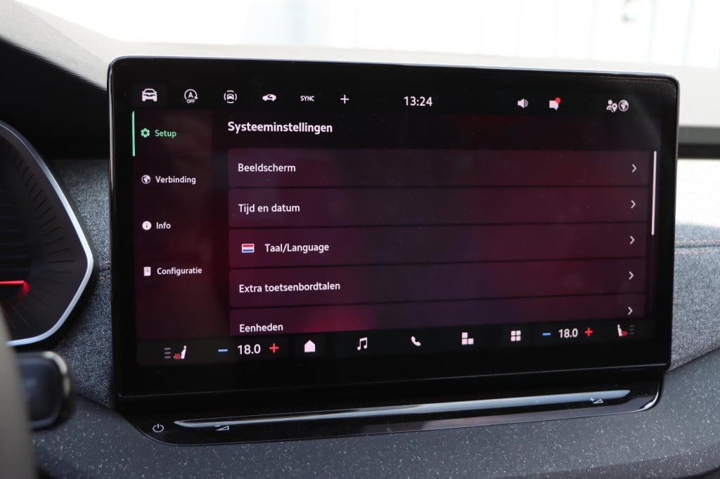 Skoda Octavia first edition 1.5 tsi m-hev 85 kw / 115 pk hatchba