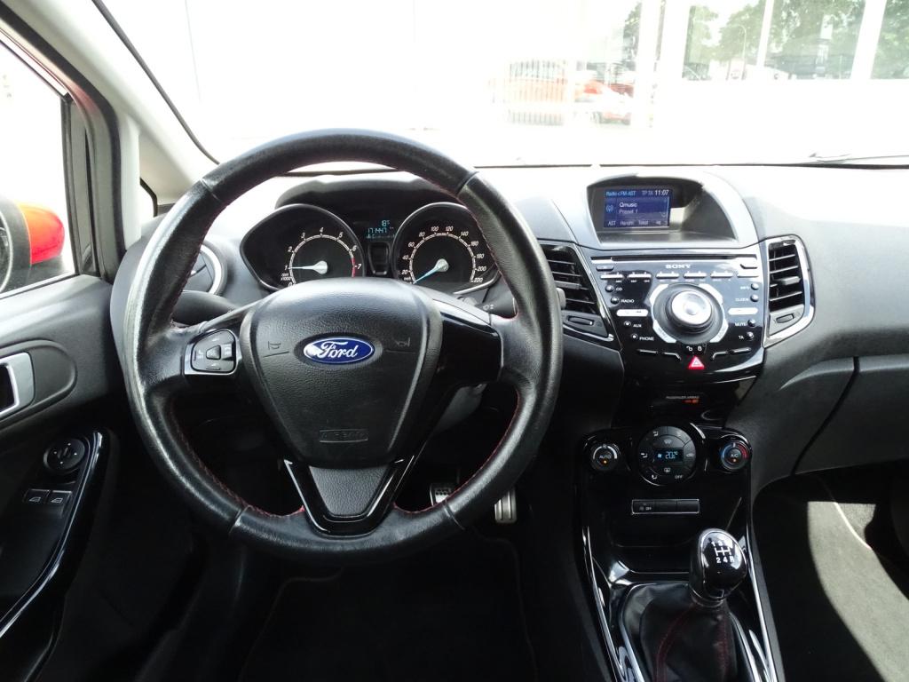 Ford Fiesta 1.0 ecoboost black edition 140pk | bluetooth | 17"