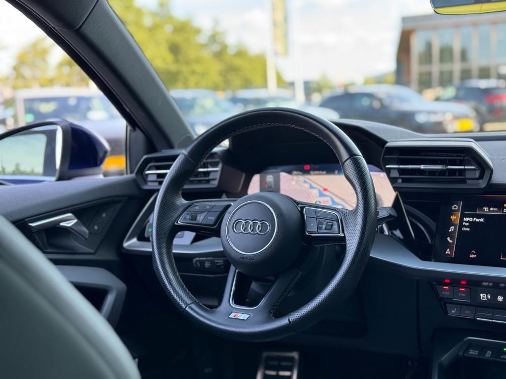 Audi A3 sportback 40 tfsie advance s-line * matrix led * camera * 18 inch