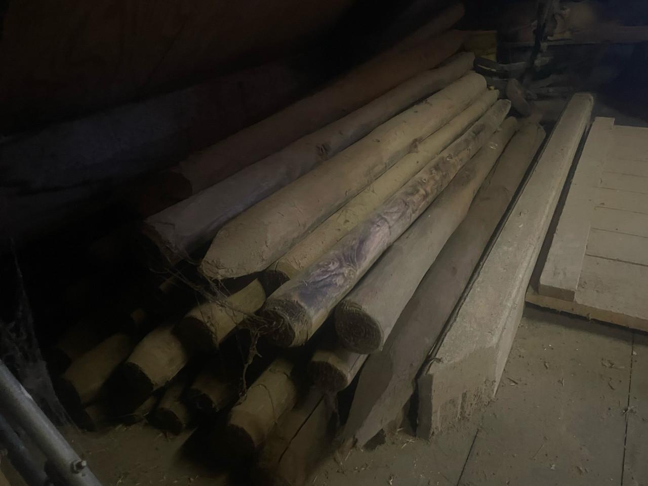 Weipaaltjes wei palen