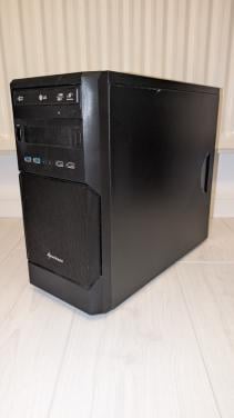 PC behuizing incl. voeding en DVD RW