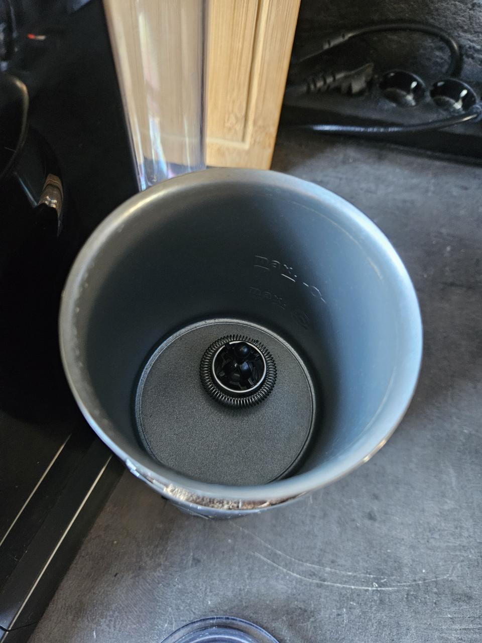 Zgan Krups Nespresso Magimix cupmachine met melkopschuimer