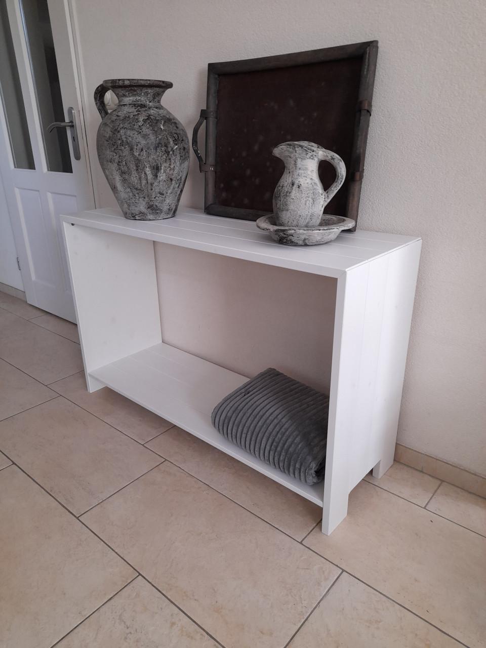 Side table 120 x 40 x 75H (in goede nette staat )