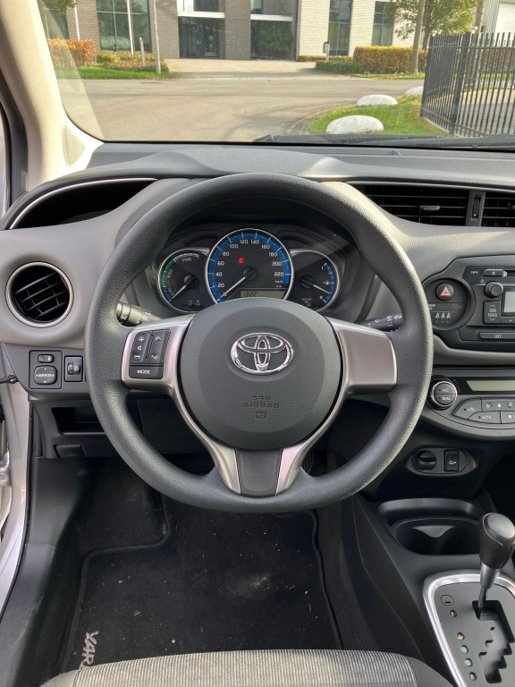 Toyota Yaris hybrid