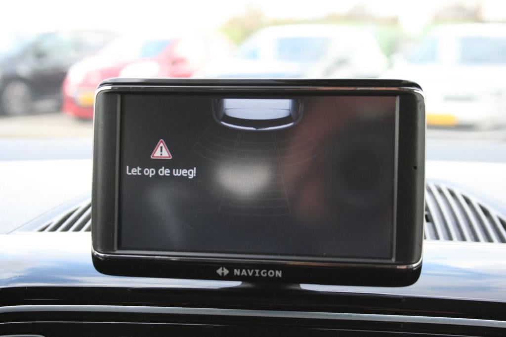 Volkswagen UP! 1.0 high up! black edition bluemotion