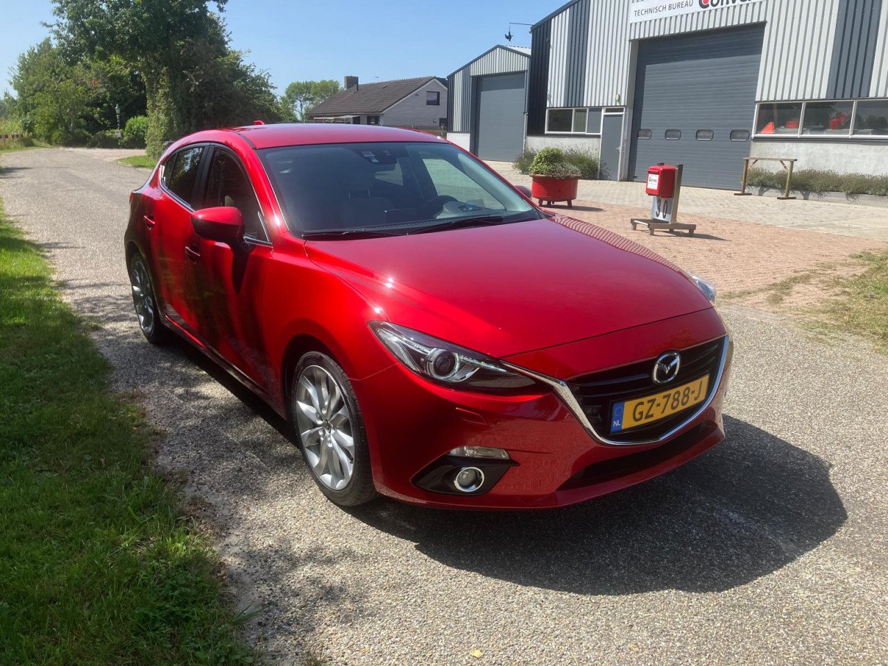 Mazda 3  2.0