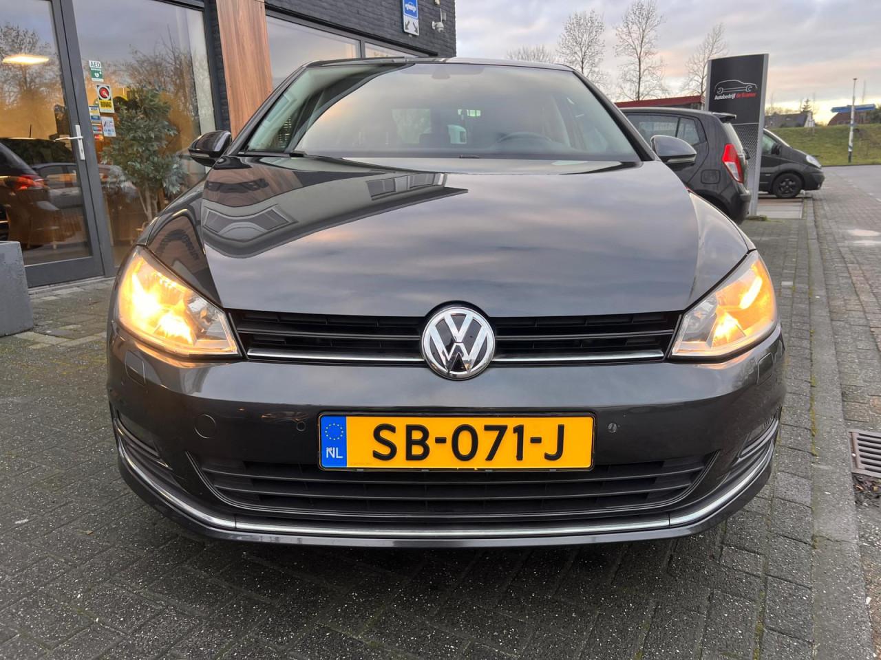 Volkswagen Golf 1.2 TSI Connected Series