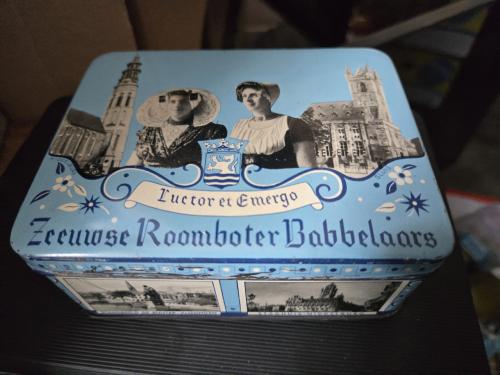 Vintage blik van Zeeuwse Roomboter Babbelaars, . 12.5x9.5x5cm