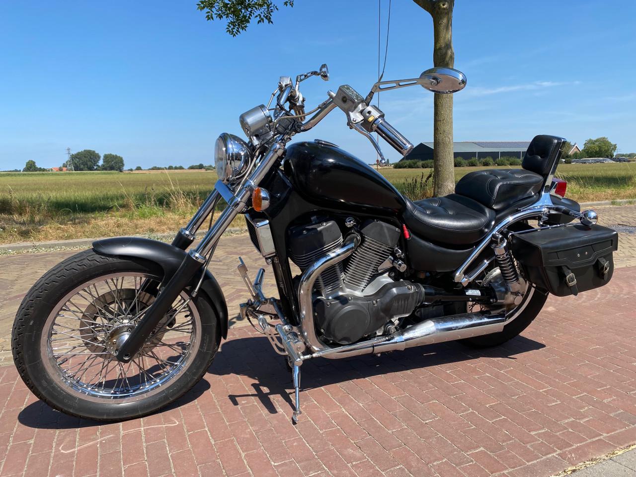 SUZUKI INTRUDER 1400