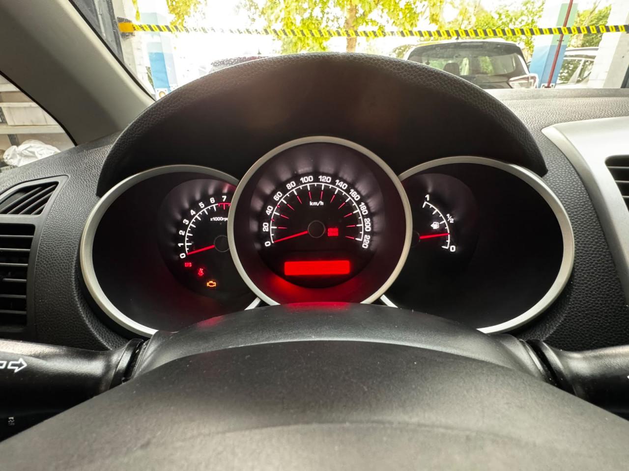 Kia Venga 1.4 CVVT X-ecutive | Ruim | Hoge instap | NAP | APK 11-2027