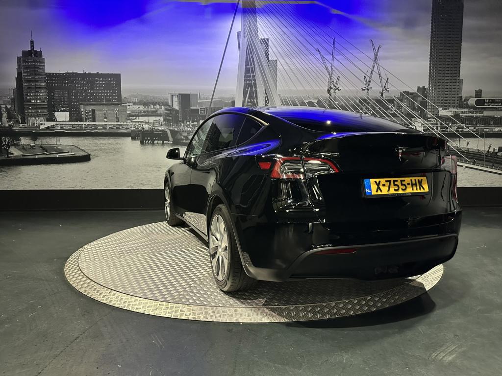 Tesla Model Y rwd 58 kwh *origineel nl*trekhaak*pano*