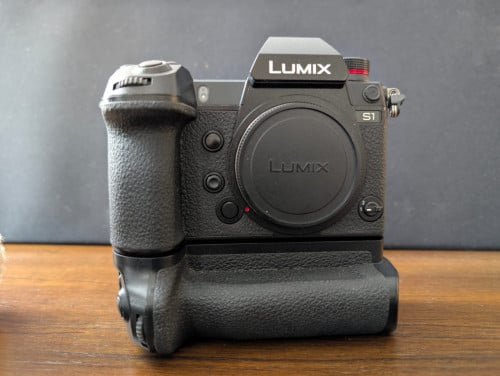 Lumix DC S1