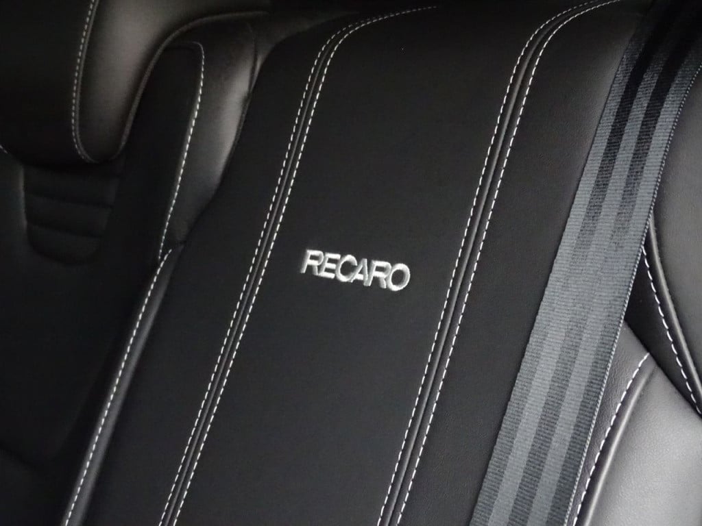 Ford Focus wagon 2.0 st-3 250pk | camera | recaro | 19"