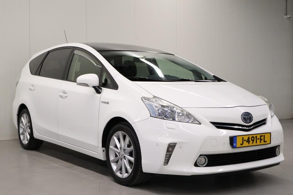 Toyota Prius wagon 1.8 dynamic 7p.