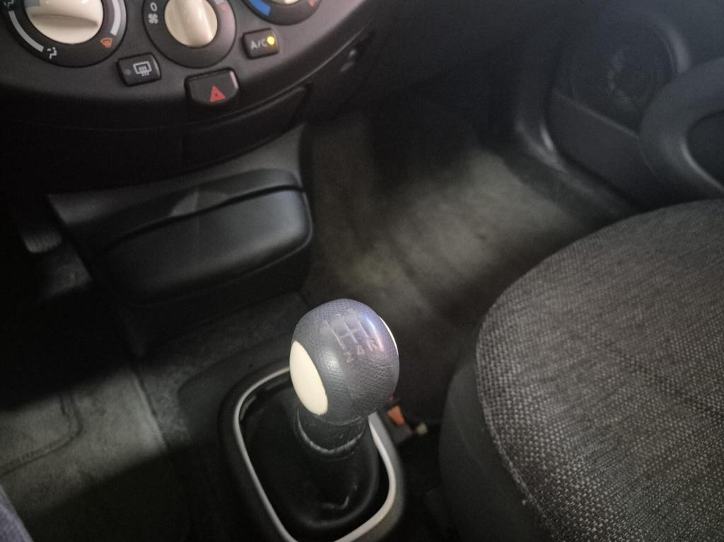 Nissan Micra 1.2 acenta / airco / 5-deurs