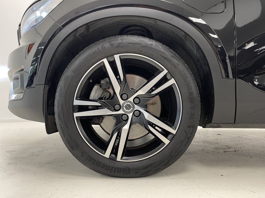 Volvo XC40 1.5 t4 rech r-design | trekhaak | panoramadak | leer |