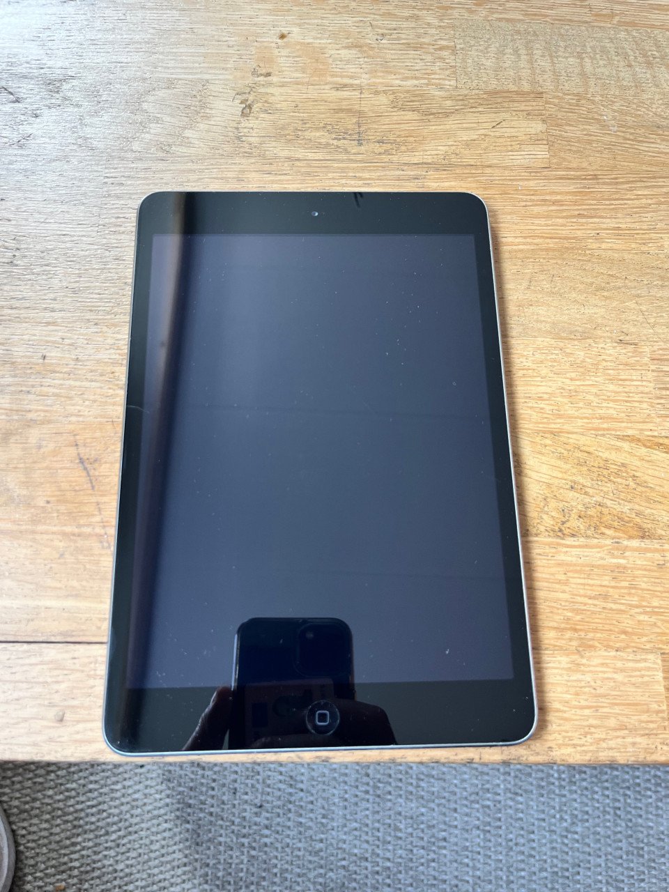 2 iPads - iPad air 16gb + iPad mini 2 32gb