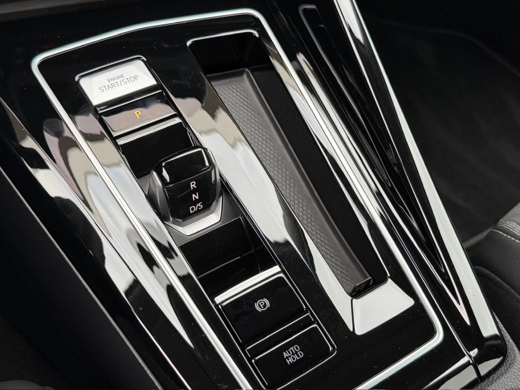 Volkswagen Golf 1.5 ehybrid style | trekhaak | camera | iq light | head up 