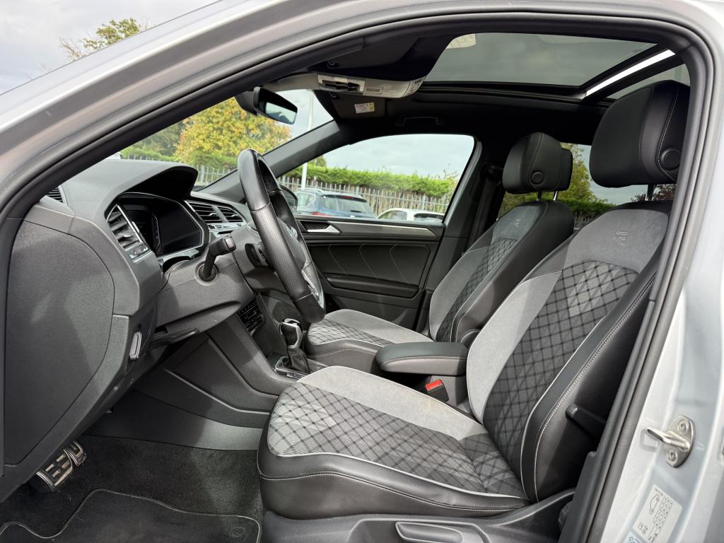 Volkswagen Tiguan 1.4 tsi ehybrid r-line business+