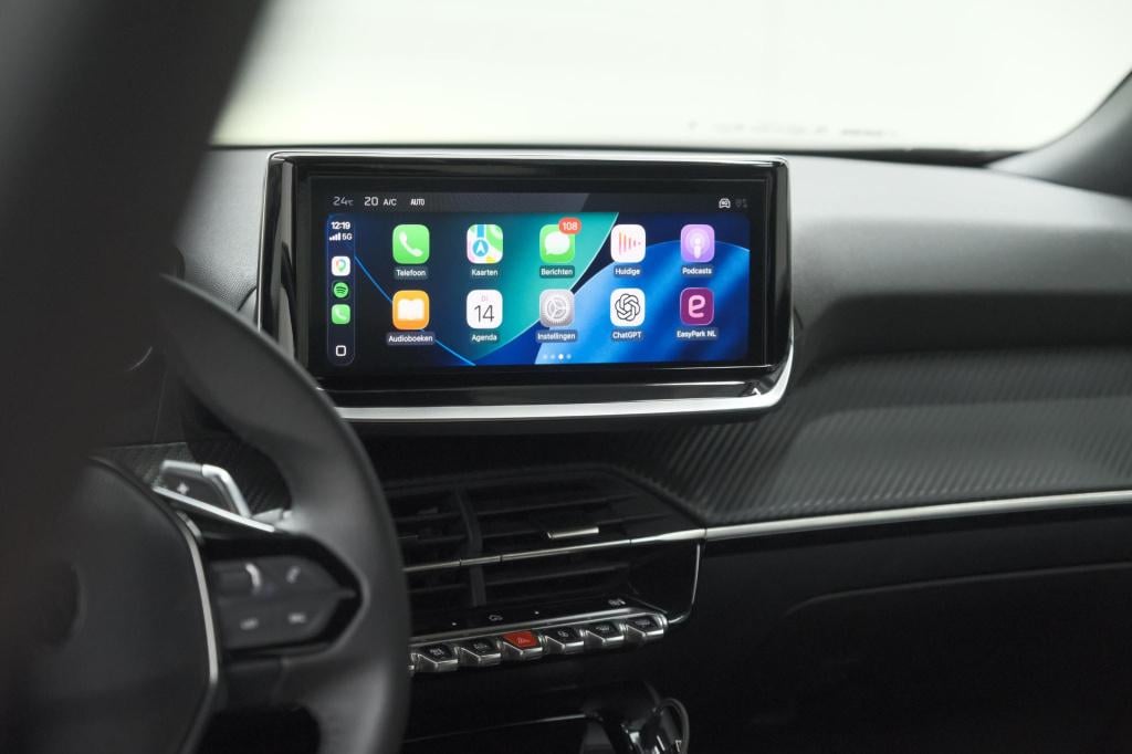 Peugeot 2008 1.2 hybrid 145 allure | apple carplay | climate control | park