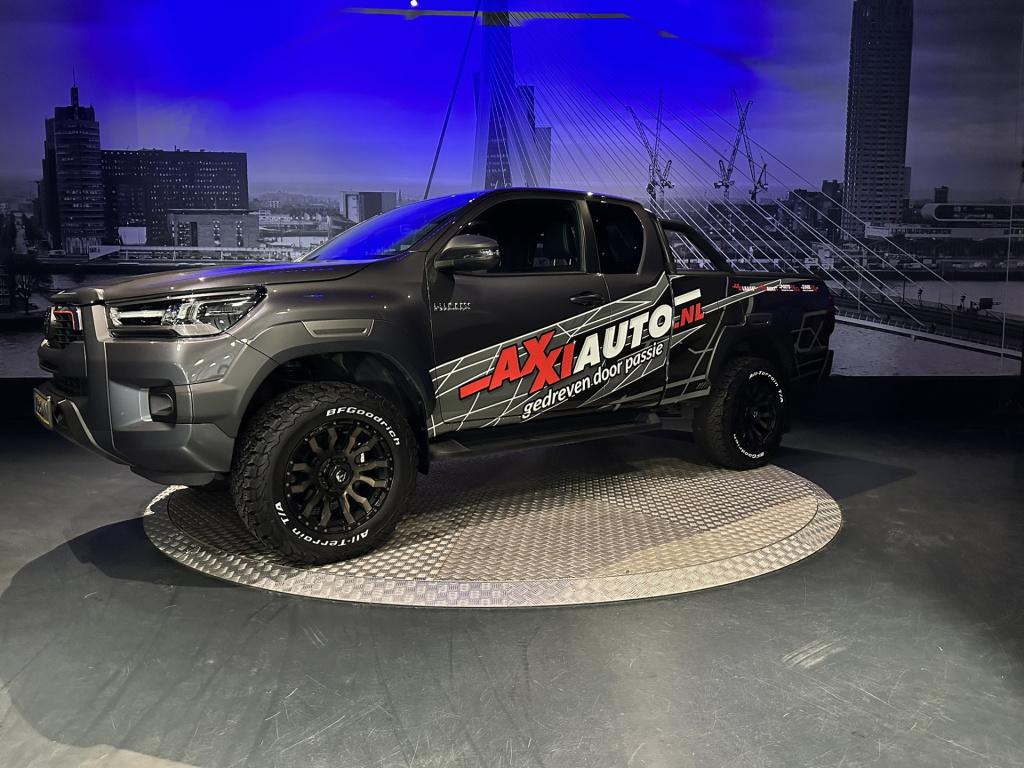 Toyota Hilux 2.8 d-4d xtra cab invincible *leer*camera*navi*carplay*
