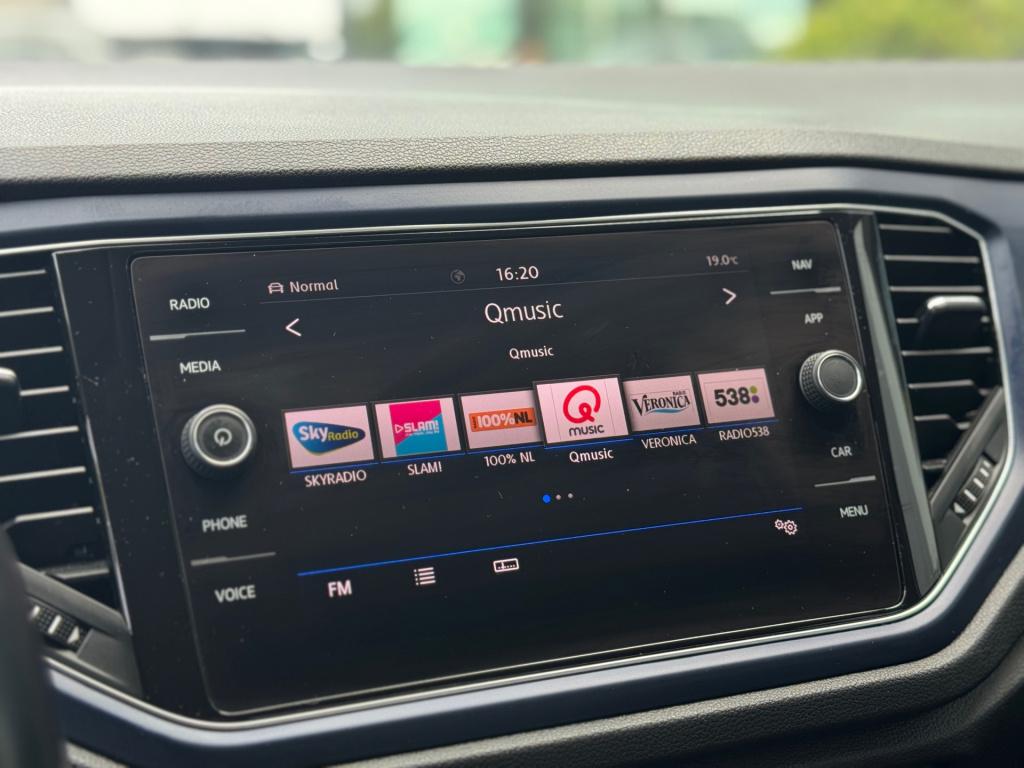 Volkswagen T-roc 1.5 tsi sport business r * carplay * stoelverwarming * led