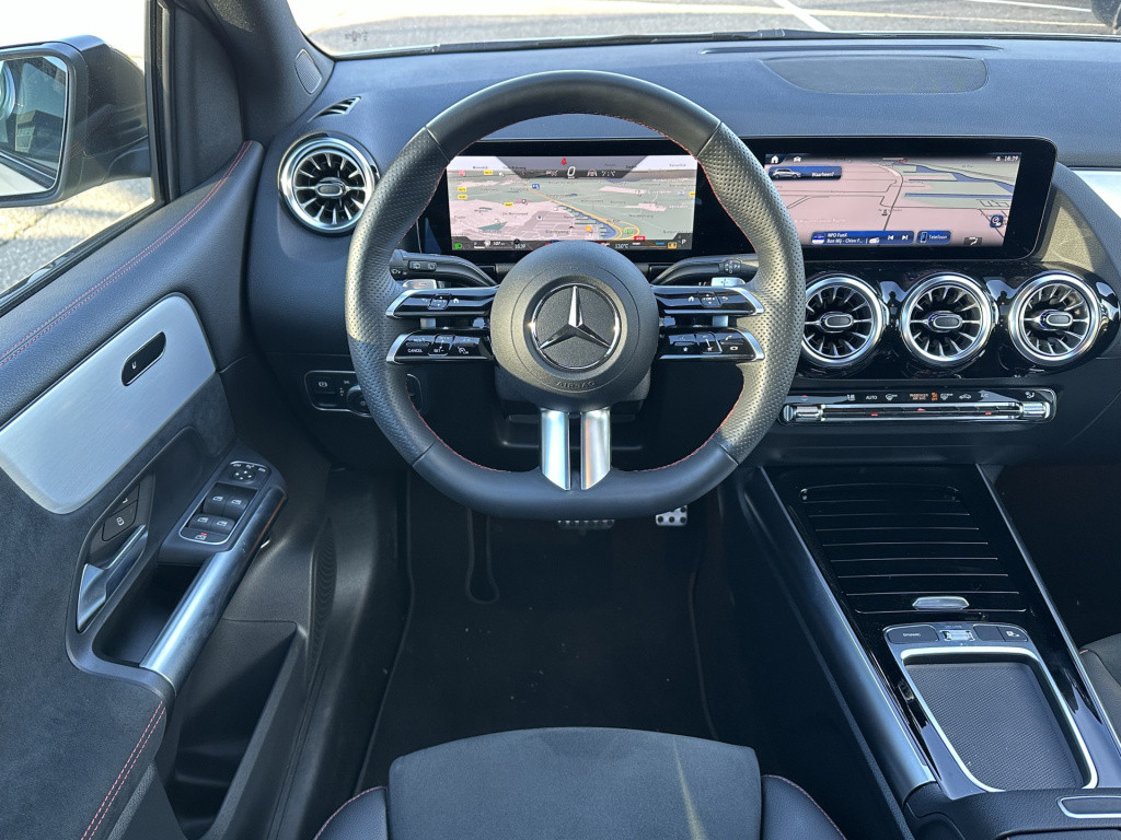 Mercedes-Benz B-Klasse 200 amg line l distronic l panoramaschuifdak l mbux 
