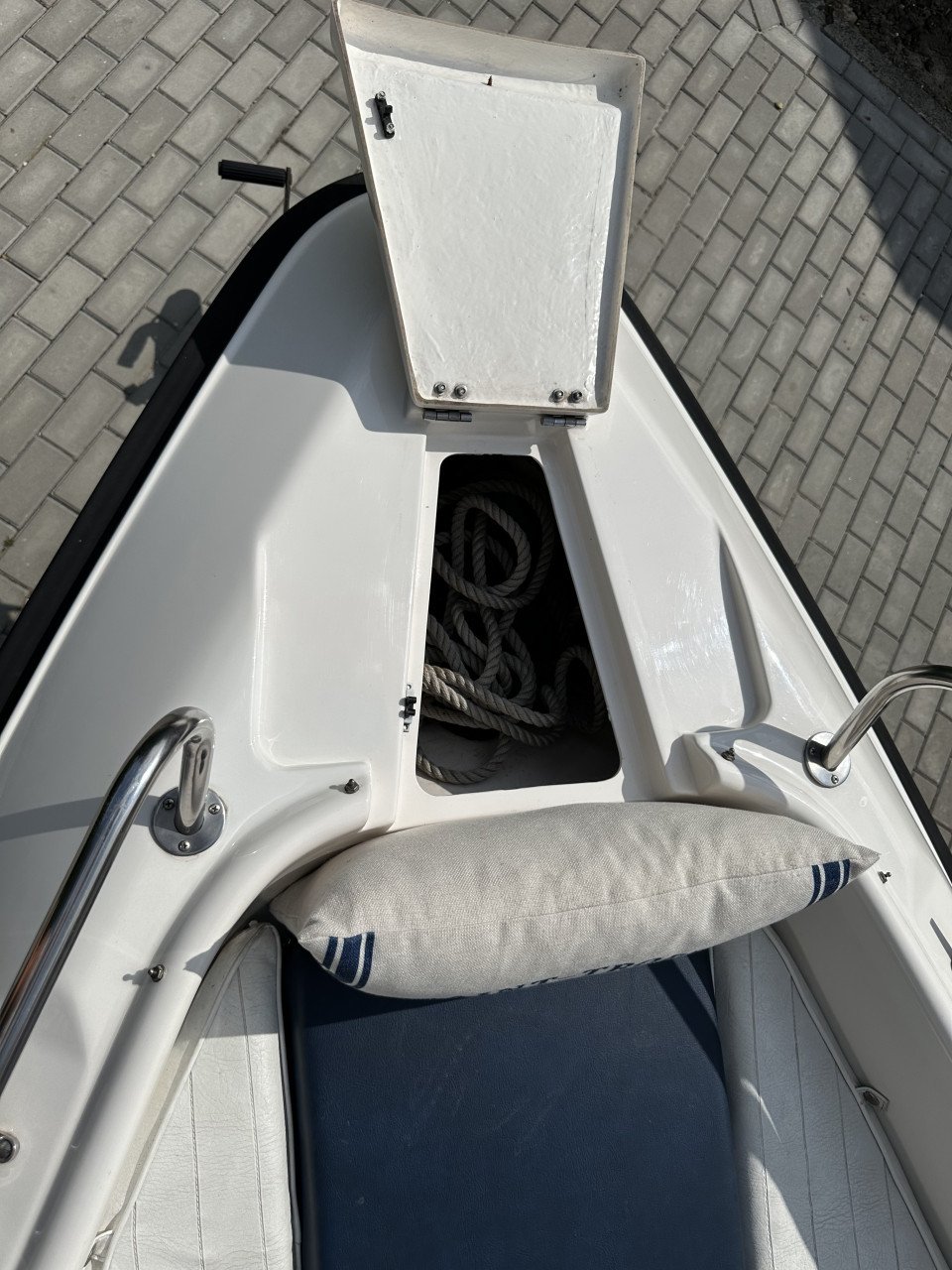 Mooie Elan 15SC met vrijwel nieuwe Mercury 60 pk en Pega trailer