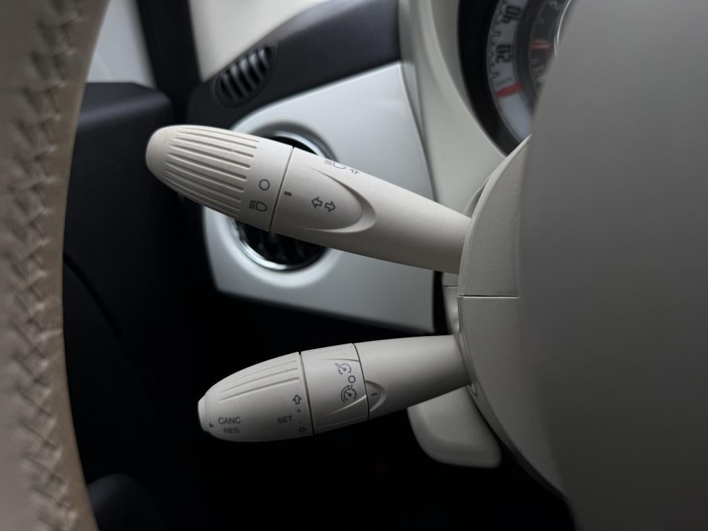 Fiat 500 1.2 lounge - lederen bekleding -