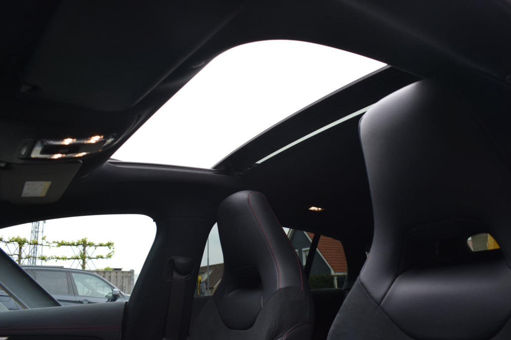 Mercedes-Benz Cla shooting brake 200 amg night | sfeerverlichting | panoram