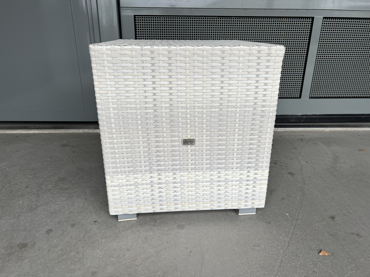 2 wicker hockers 50x50x55cm