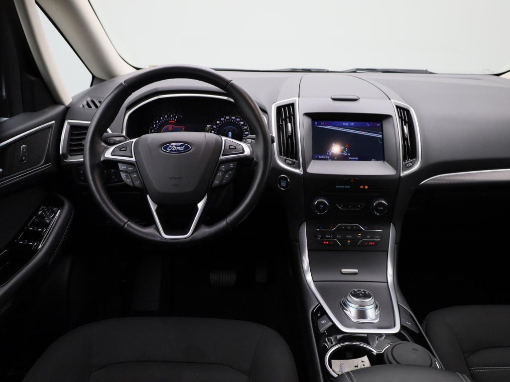Ford Galaxy 2.5i hev titanium | automaat | 7-persoons | trekhaak | parkeer 