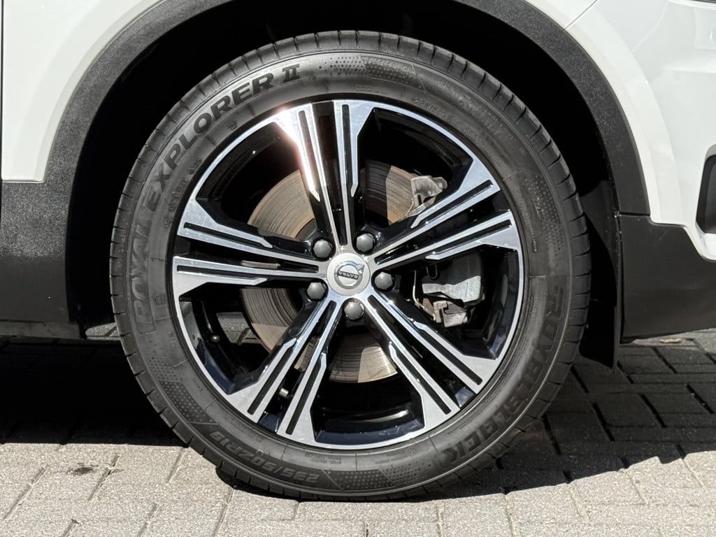 Volvo XC40 t5 262pk recharge inscription| panodak| adap.cruise| 360camera|