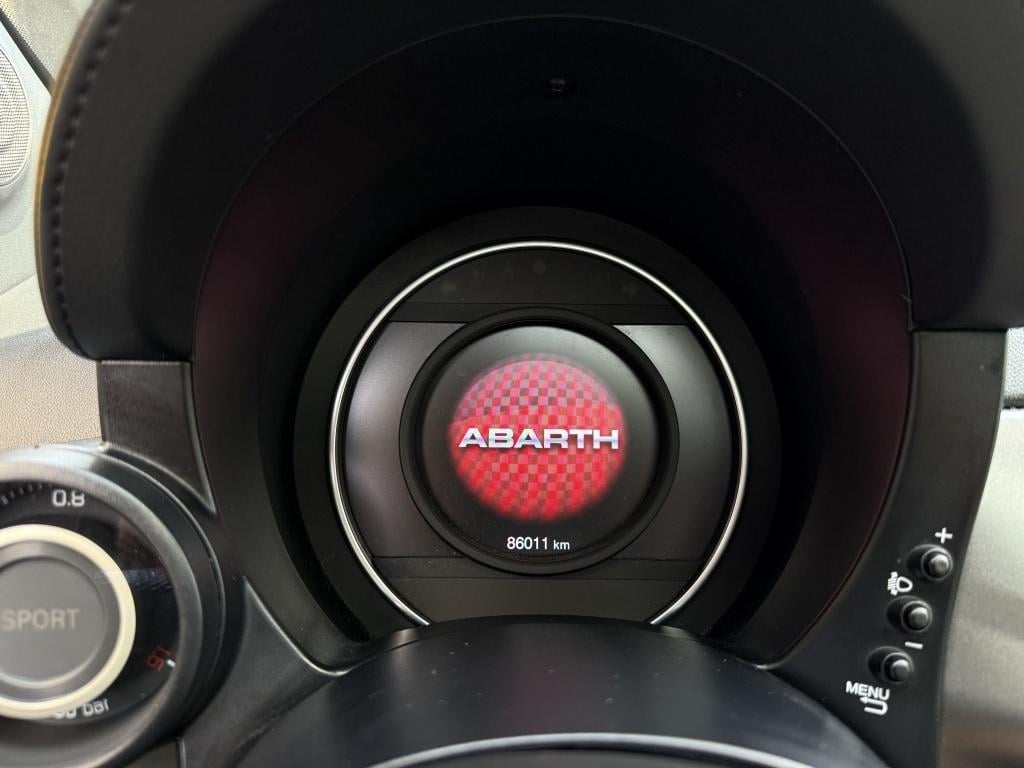 Fiat 500 1.4 t-j ab 595 pista // sabelt carbon stoelen //