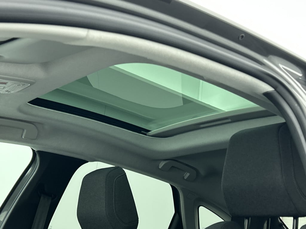 Citroen C4 1.2 puretech shine | rijklaar | panorama dak | head up display |